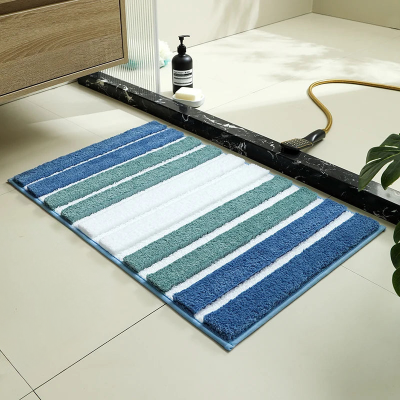 tapis de salle de bain peluche bleu
