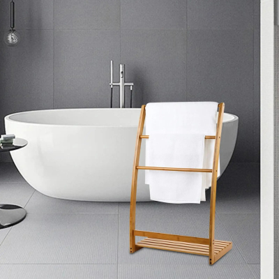 Porte serviette sur pied en bambou luxe